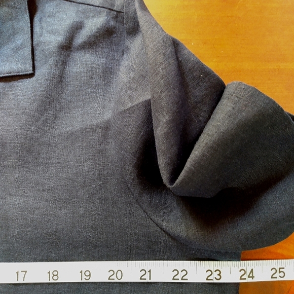 NWOT Sag Harbor Linen Shirt with Floral Embroidery Detail Short Sleeves - Picture 3 of 6